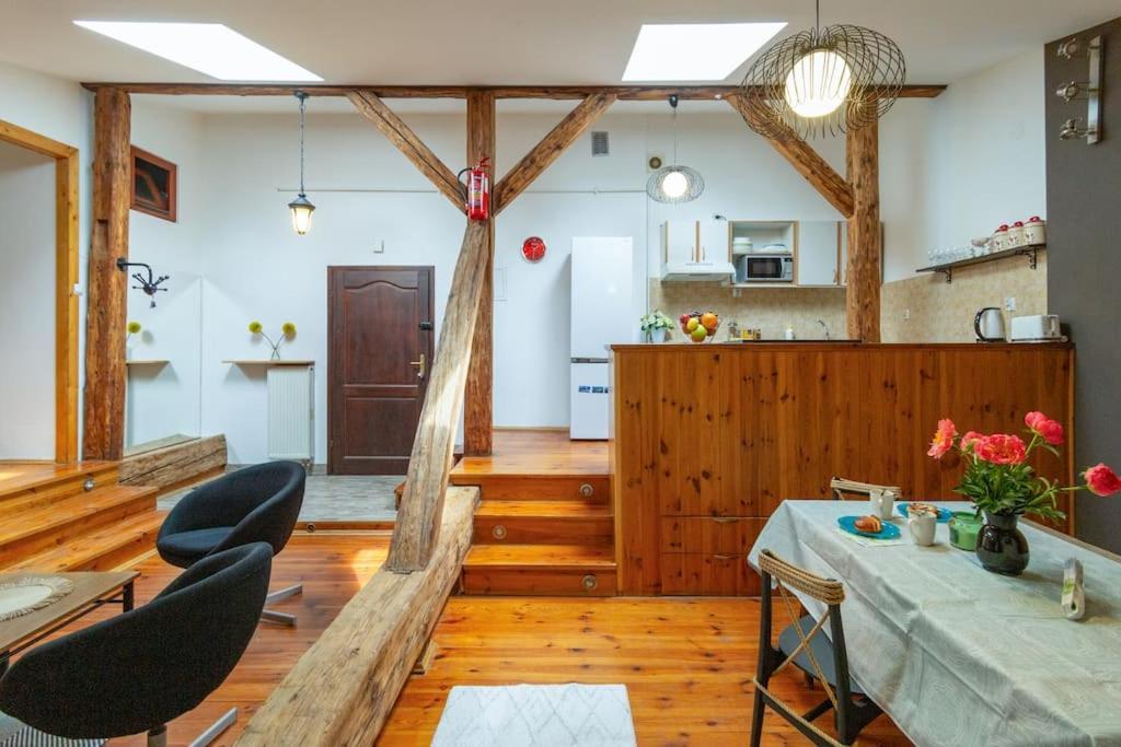 Pauza 3 Bedroom Apartment! Old Town Apartment