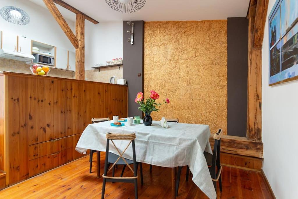 Apartment Pauza 3 Bedroom Apartment! Old Town