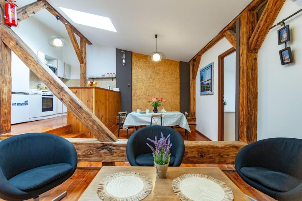Apartment Pauza 3 Bedroom Apartment! Old Town Krakau
